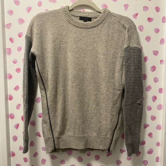 J. Crew Sweaters - J Crew Womens 100% Wool Two Toned Gray Crew Neck Sweater with Side Zippers XS